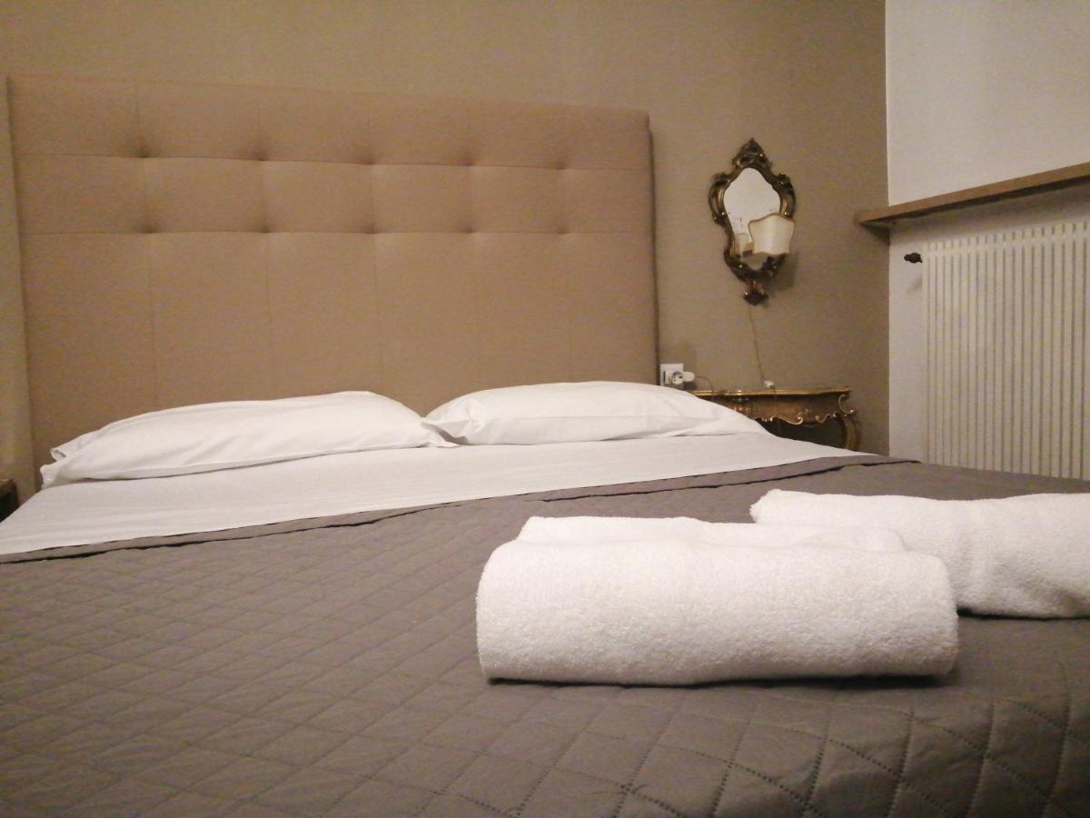 bellaria Bed and Breakfast Voghera Esterno foto